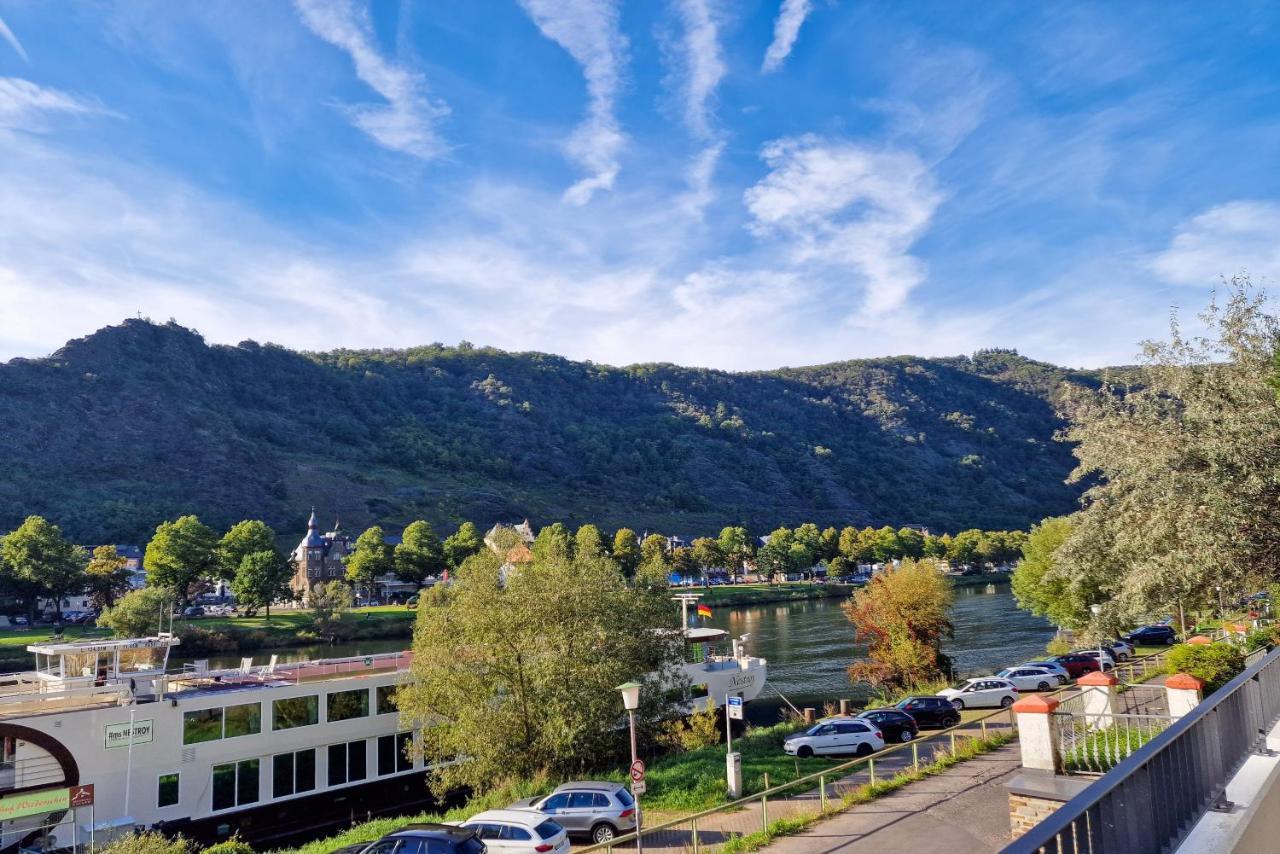 Vivamosel: Appartement Mit Mosel & Burgblick - Balkon - Parken - Aufzug - Fahrradraum โคเคห์ม ภายนอก รูปภาพ
